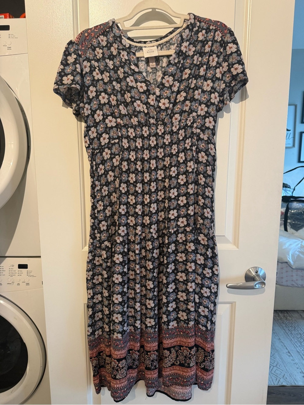 Knox Rose Navy Floral V-Neck Smocked Maxi Dress with Border Print - Picture 2 of 5